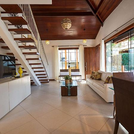 Casa Espetacular Entre Geriba E Ferradurinha - Wifi 200Mb - Piscina Do Codominio - 700 M Da Praia - Garagem - 4 Suites - Area Gourmet Privativa - Cozinha Equipada - Area Kids - Portaria 24H - Ar Condicionado Búzios 外观 照片