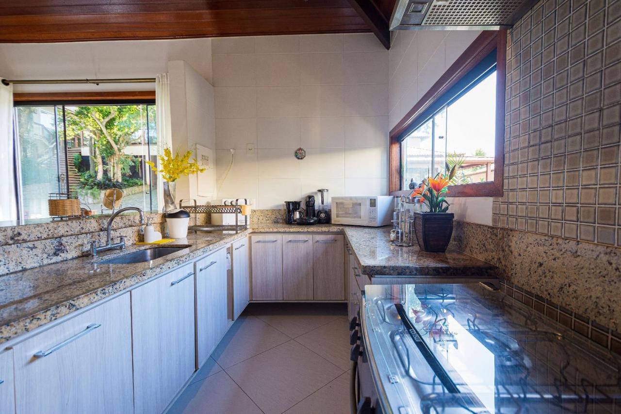 Casa Espetacular Entre Geriba E Ferradurinha - Wifi 200Mb - Piscina Do Codominio - 700 M Da Praia - Garagem - 4 Suites - Area Gourmet Privativa - Cozinha Equipada - Area Kids - Portaria 24H - Ar Condicionado Búzios 外观 照片